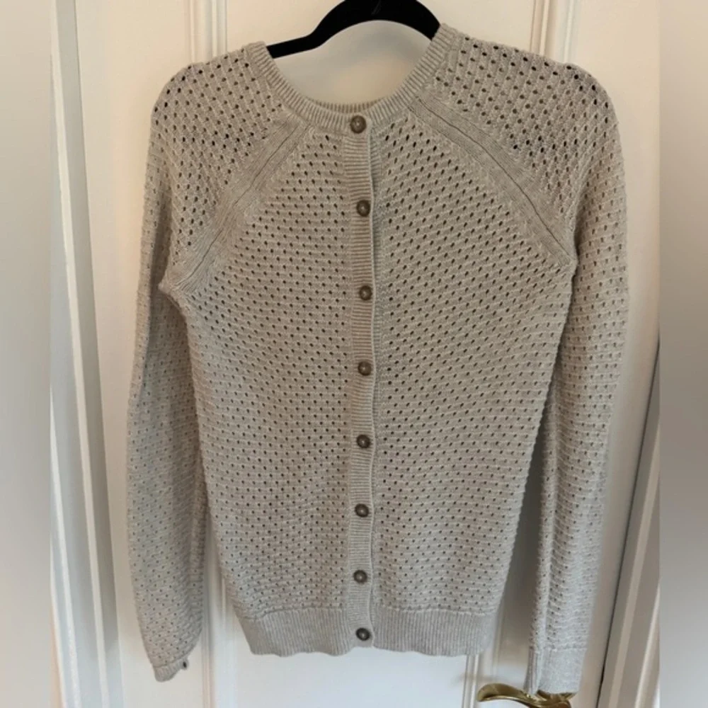 Max Studio Button Back Open Knit Sweater. Size Small